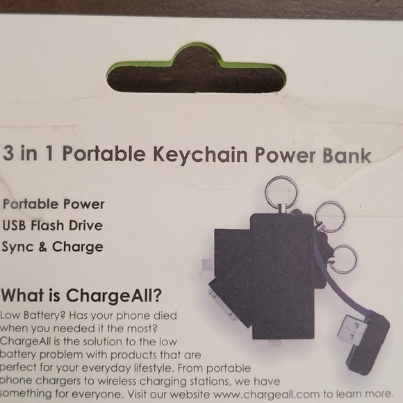 3 IN 1 Portable Keychain Power Bank - Picture 3 of 12
